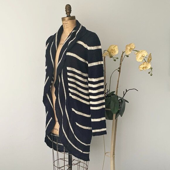REITMANS Size LARGE Striped Navy Blue and Beige Long Cardigan - Picture 1 of 10